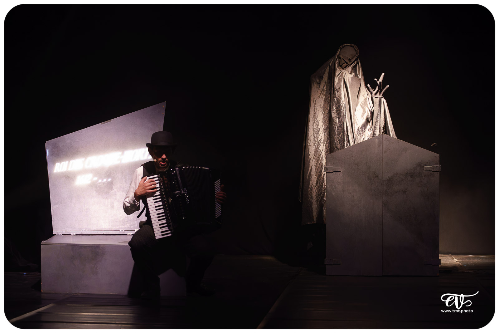 2023.05.14 CROQUE-MORTS CHANTEURS (CIE FIRMIN & HECTOR)